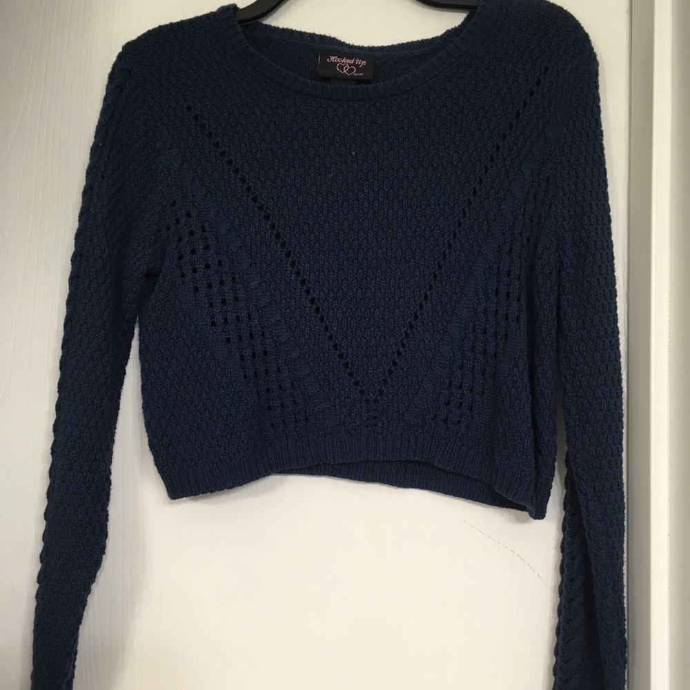 Navy blue cropped sweater